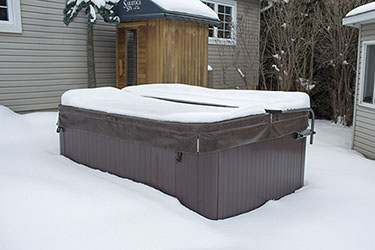 hot-tub-winter-375x250